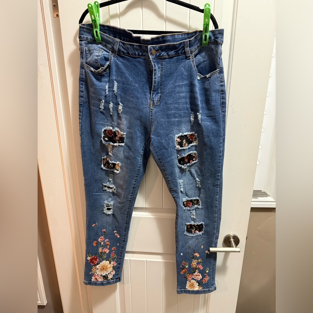 Floral Embroidered Blue Jeans